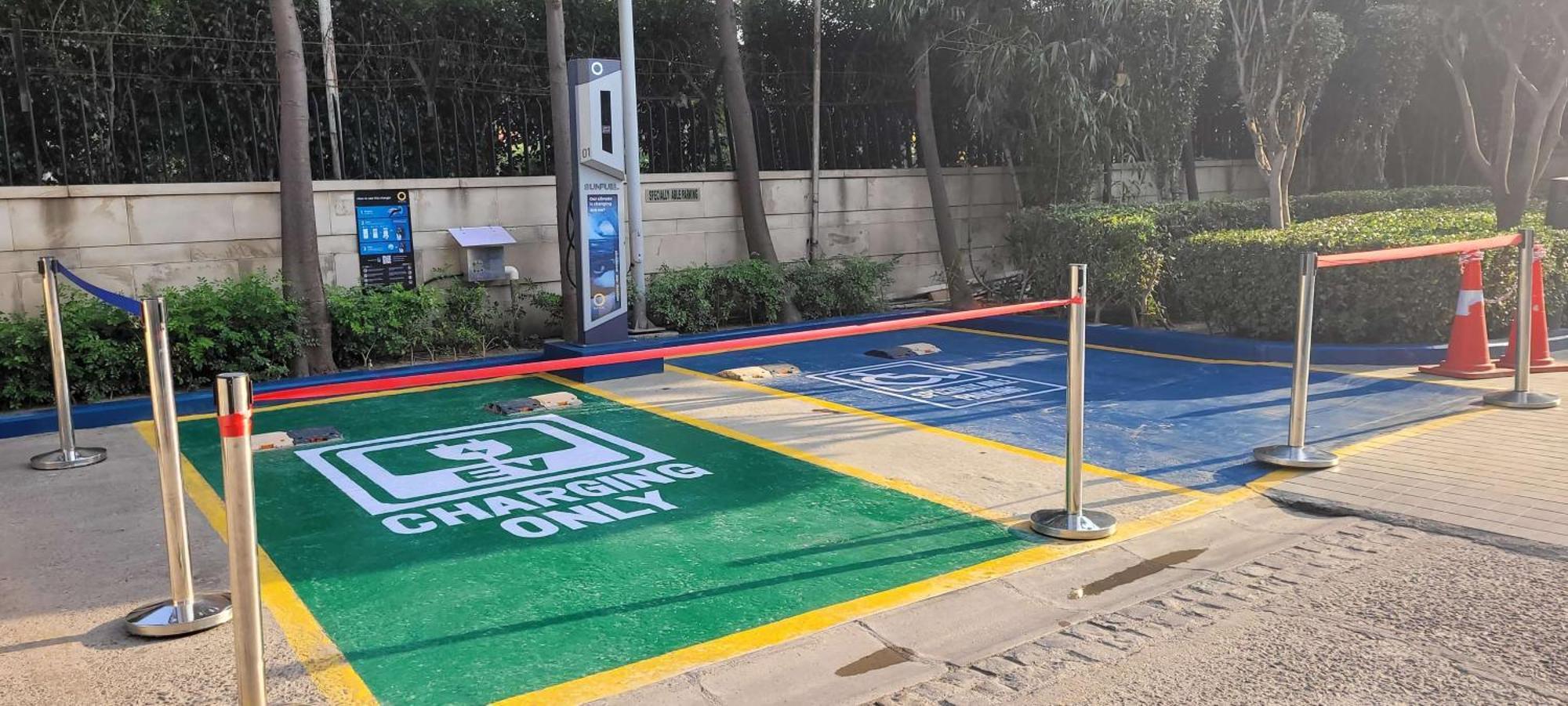 Radisson Blu Hotel, גרייטר נוידה מראה חיצוני תמונה A shared bicycle station in Beijing