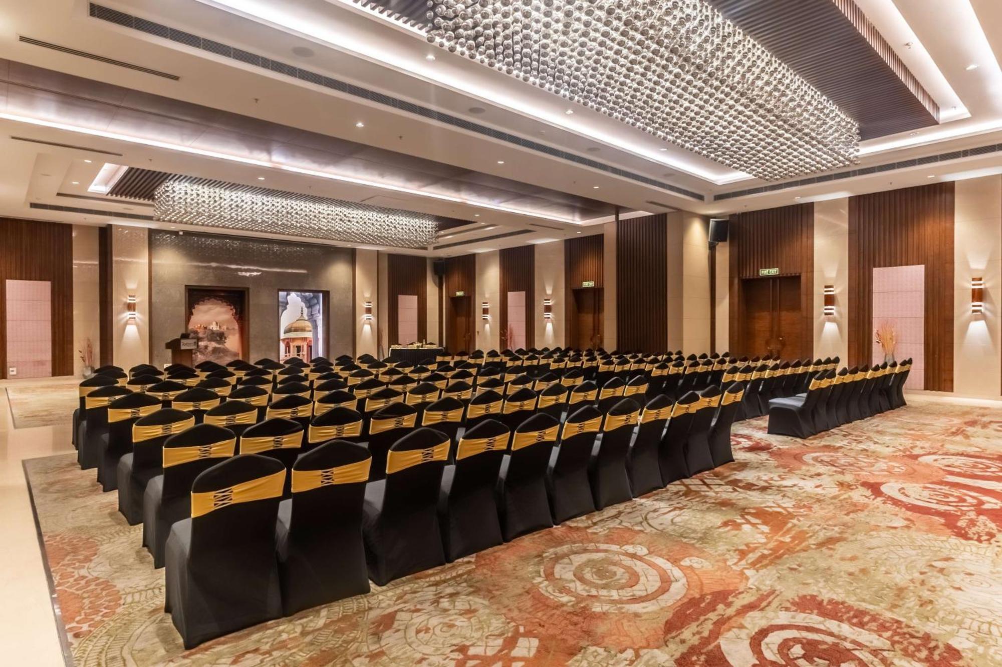 Radisson Blu Hotel, גרייטר נוידה מראה חיצוני תמונה The Grand Ballroom