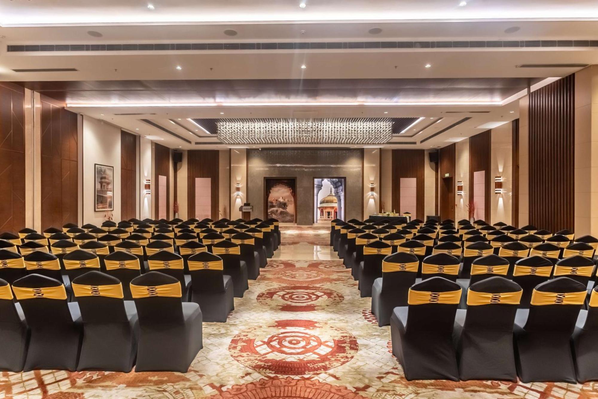 Radisson Blu Hotel, גרייטר נוידה מראה חיצוני תמונה The Grand Ballroom