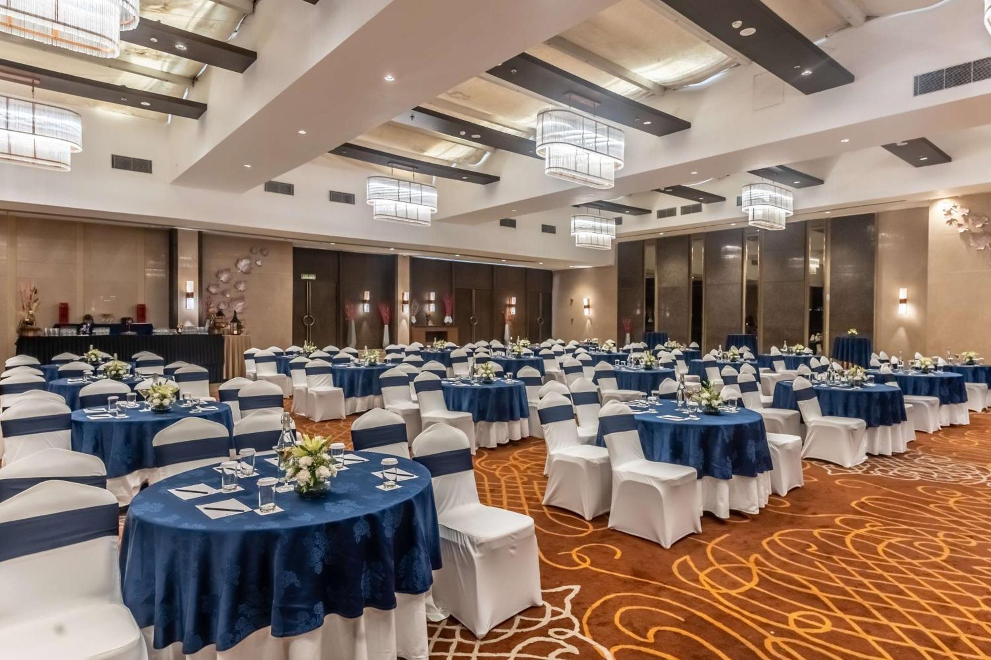 Radisson Blu Hotel, גרייטר נוידה מראה חיצוני תמונה The Grand Ballroom