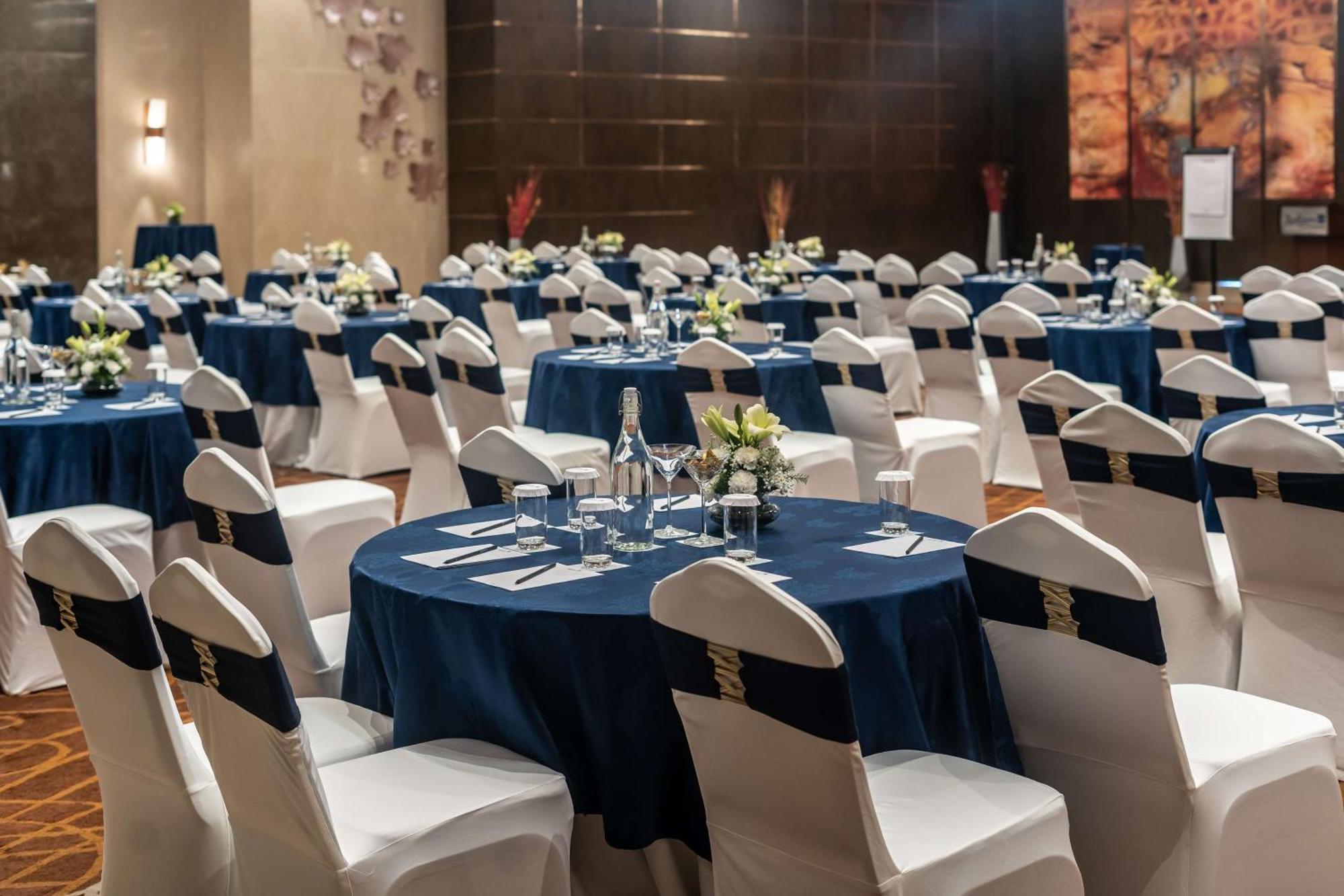 Radisson Blu Hotel, גרייטר נוידה מראה חיצוני תמונה The Grand Ballroom