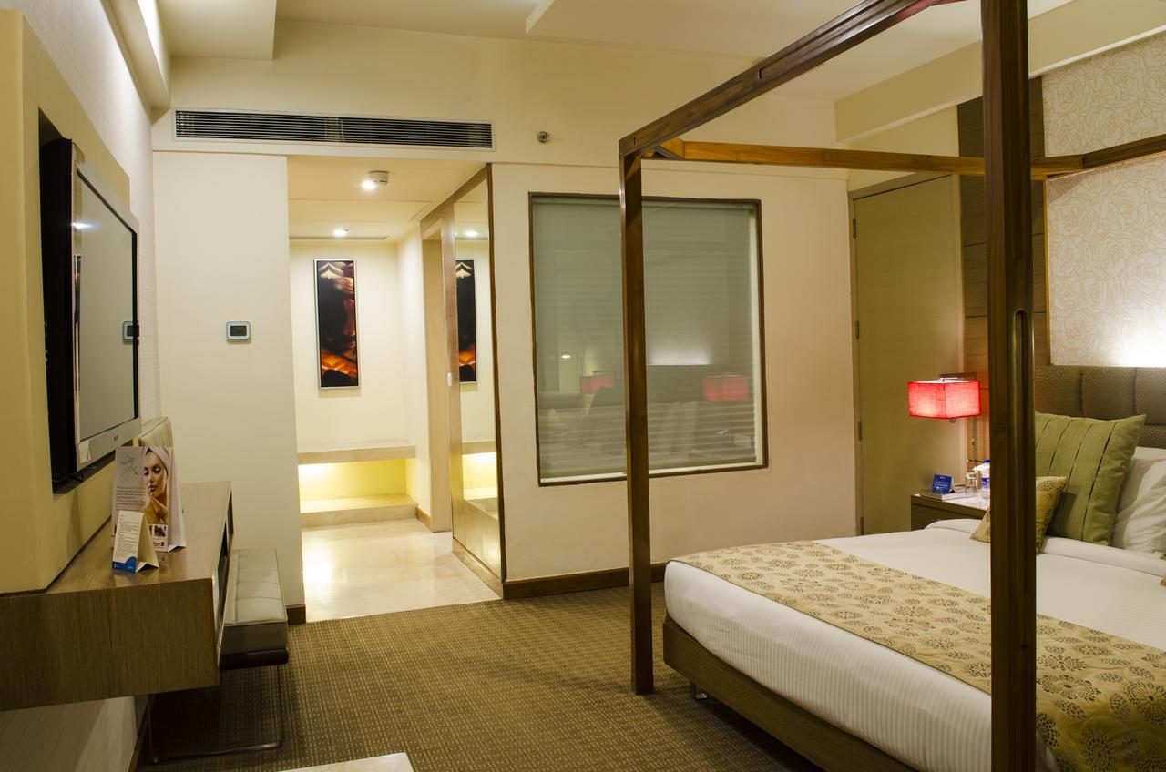 Radisson Blu Hotel, גרייטר נוידה מראה חיצוני תמונה A room at the Taj Bengal